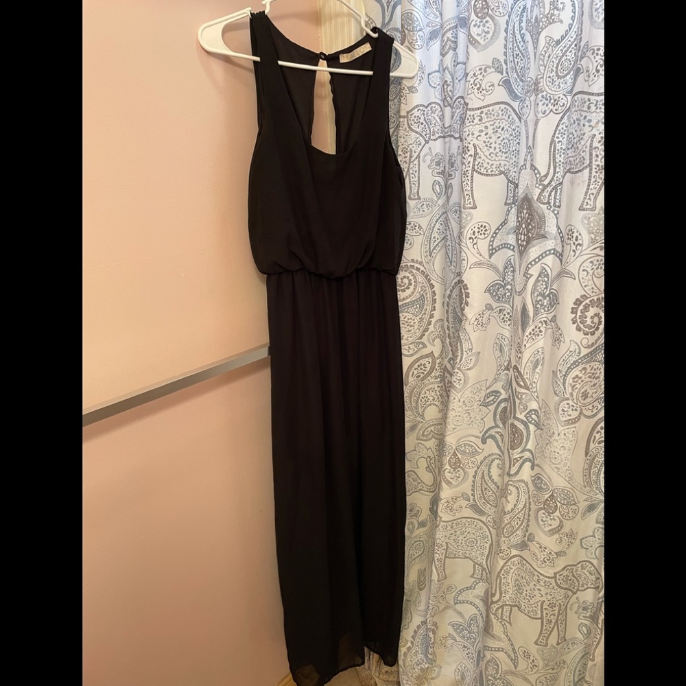 Black Malloy dress with keyhole back